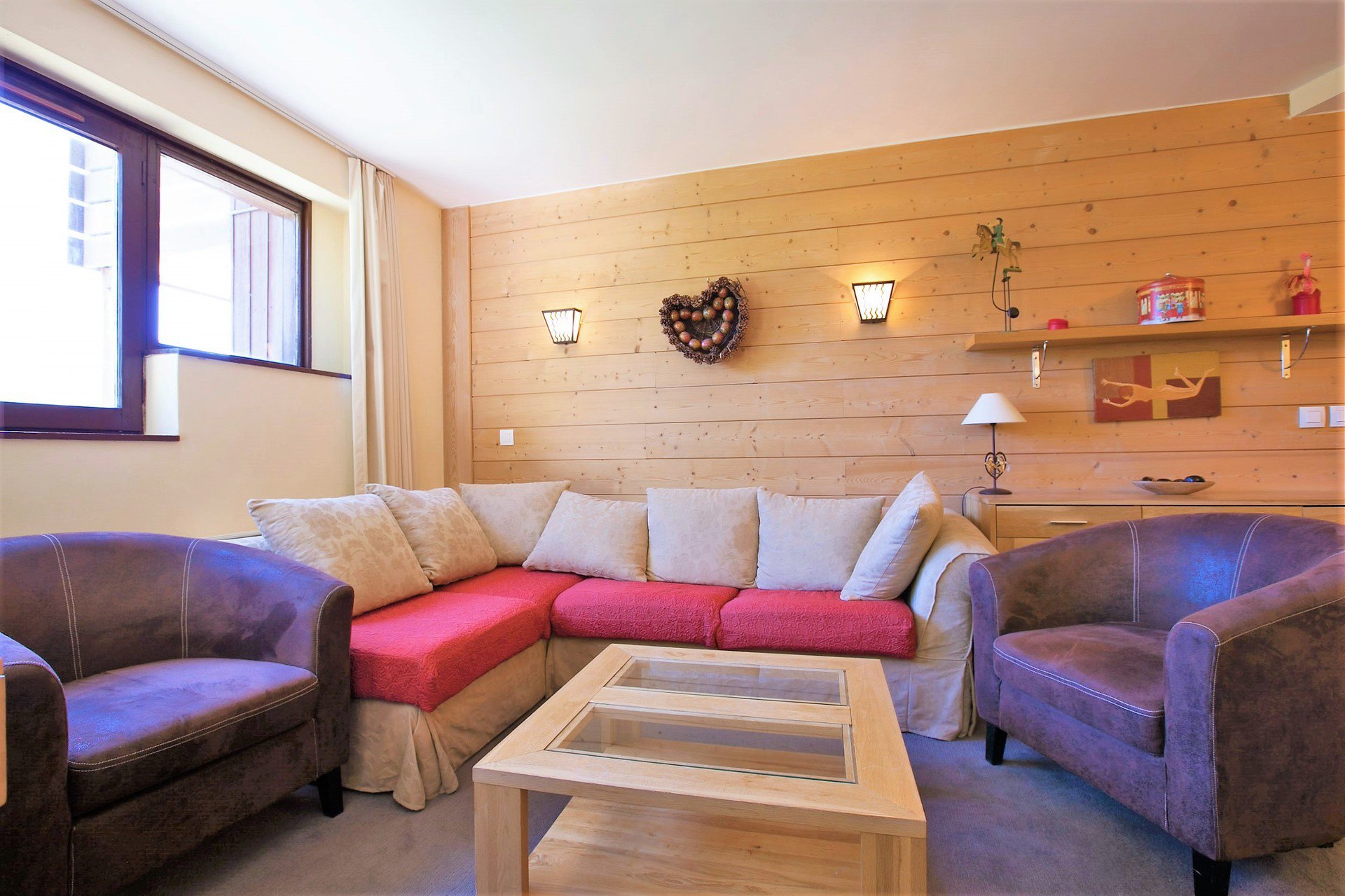Rent a 4-rooms-(3-bedrooms) at Avoriaz